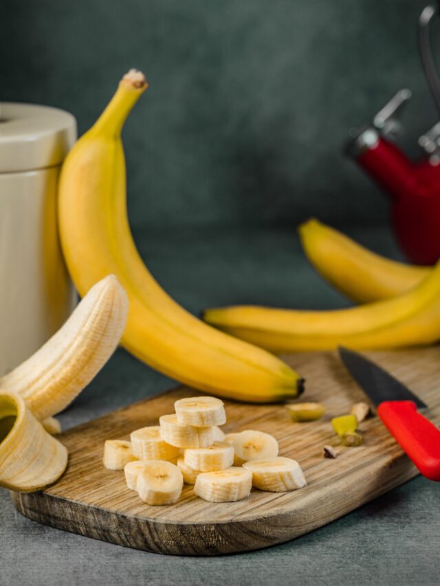 10 Benefits of Eating Bananas